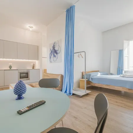 Apartment Superior - Vista Mare - Centro Storico Trapani